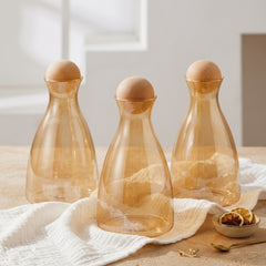 Elegant Borosilicate Glass Decanter with Natural Cork Lid – Stylish, Heat-Resistant & Perfect for Everyday Serving! 🍹🍊🌻