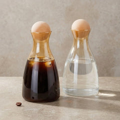 Elegant Borosilicate Glass Decanter with Natural Cork Lid – Stylish, Heat-Resistant & Perfect for Everyday Serving! 🍹🍊🌻