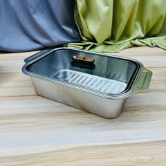 4 Liter Stainless Steel and Golden Colour Serving Dish Bake dish with Glass Lid