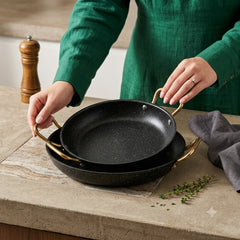 Bring Restaurant-Style Cooking to Your Kitchen with This Premium Black Wok Pan! 🥘✨