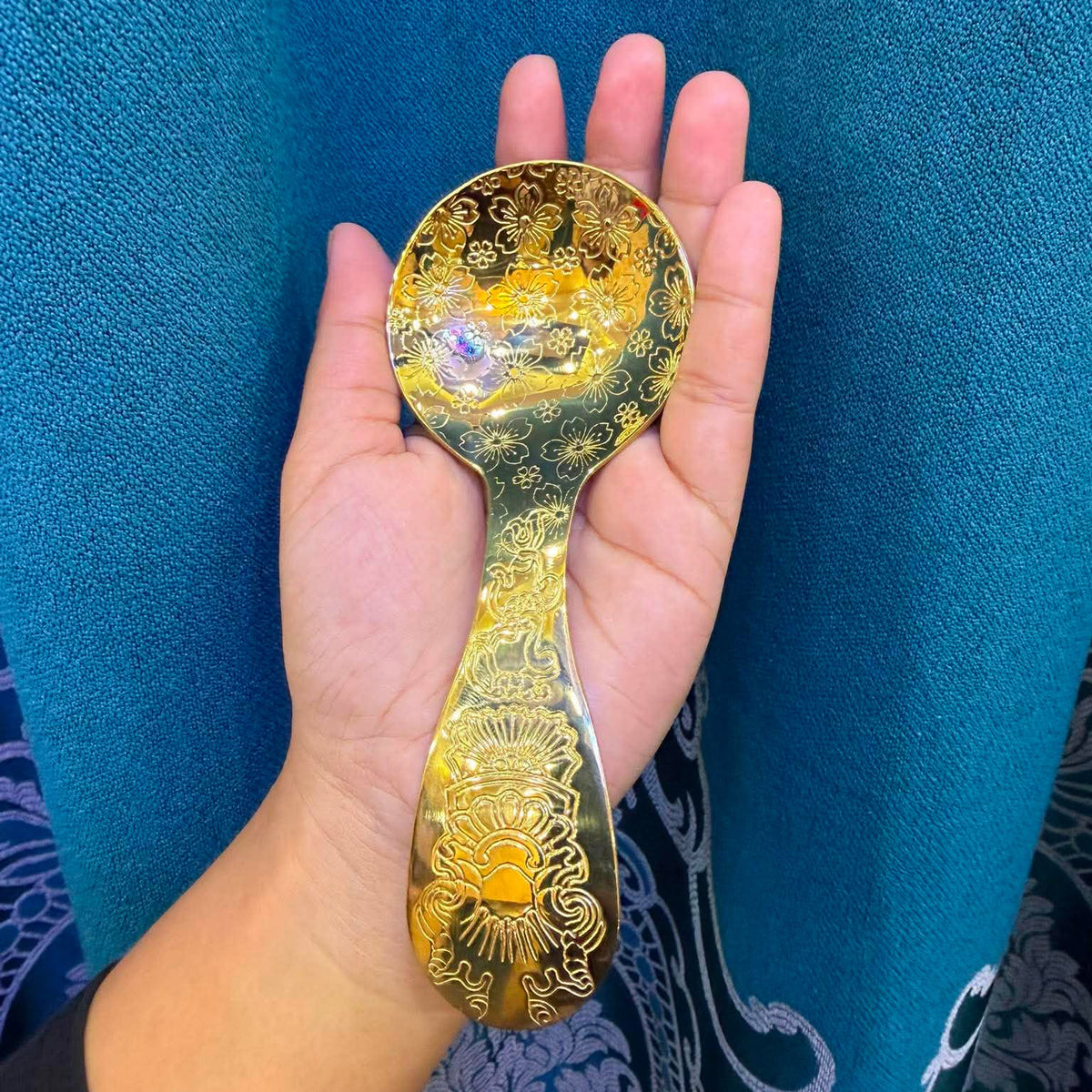 Golden Design Dessert/Serving Spoon 🍰🥄